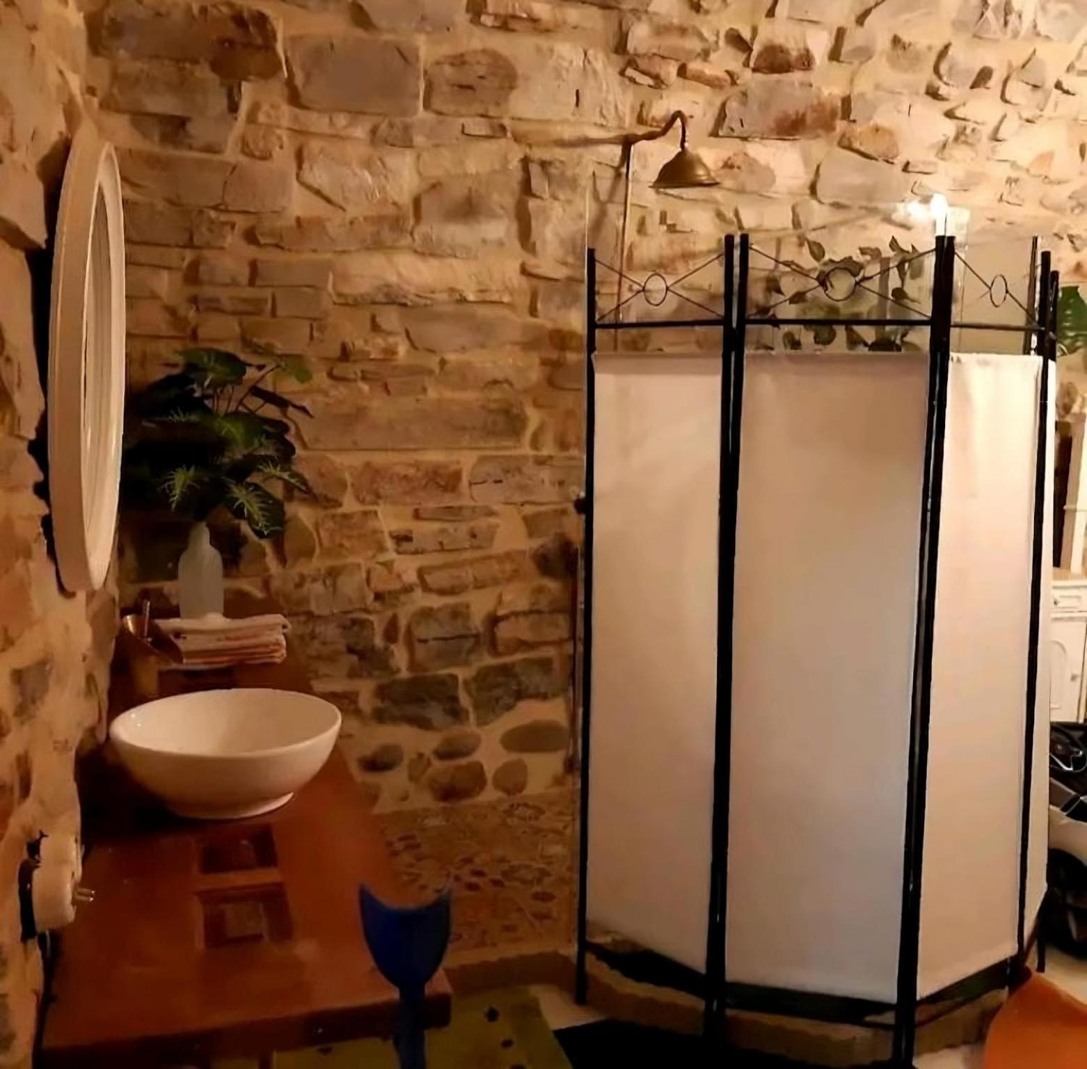 Soggiorno In Una Cantina Antica Del'500, Struttura Privata, Non Albergo Colombaro  Esterno foto